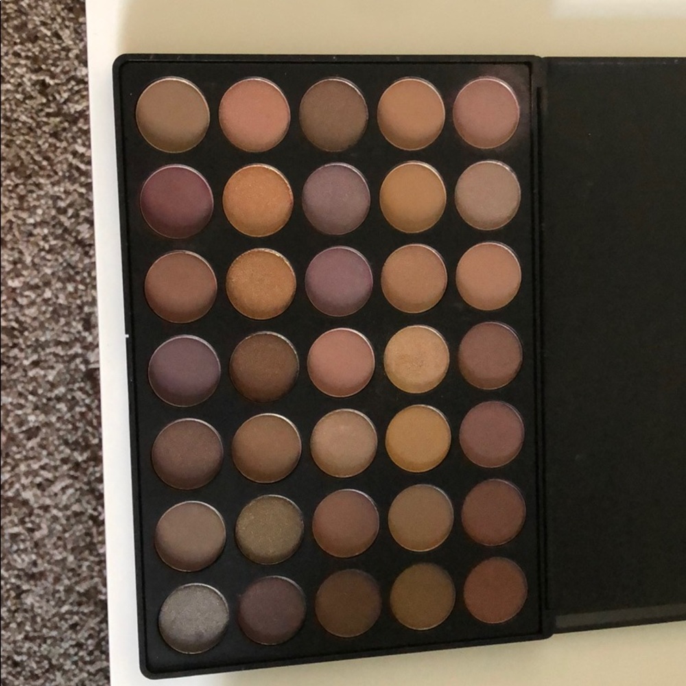 Morphe 35T pallet